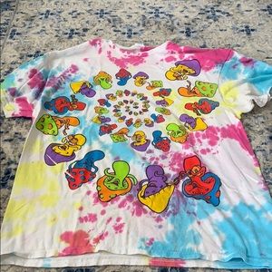 Trippy tie dye t shirt